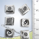 Silver Daisy Print Cube Bead - BCUS028 - (1 Piece)