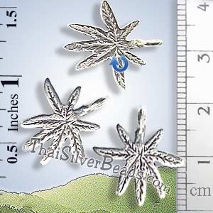 Marijuana Leaf Silver Pendant - P0014- (1 Piece)_1
