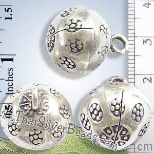 Bell Silver Pendant With Daisy Print - P0227- (1 Piece)_1