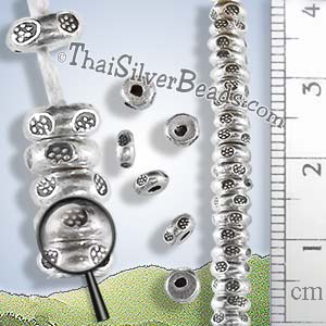 Strands - Daisy Print Circular Silver Bead Strand - 9 inch (22.8 cm) - B0131_1